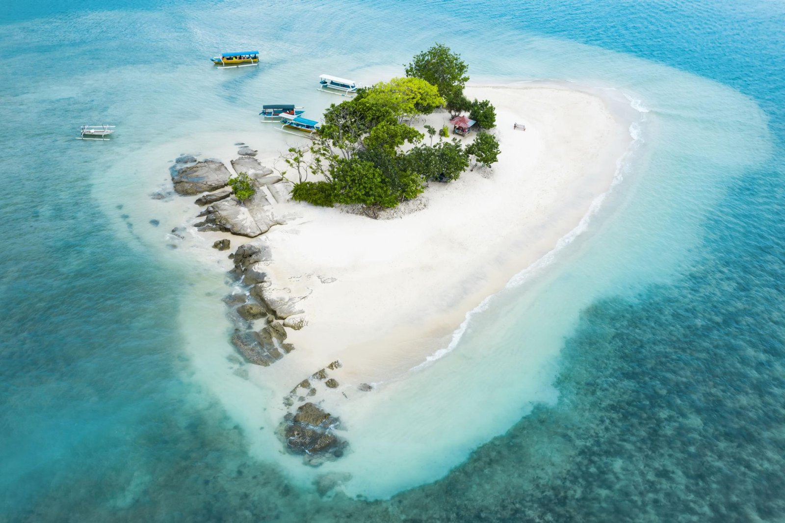 Gili Kedis aerial feel