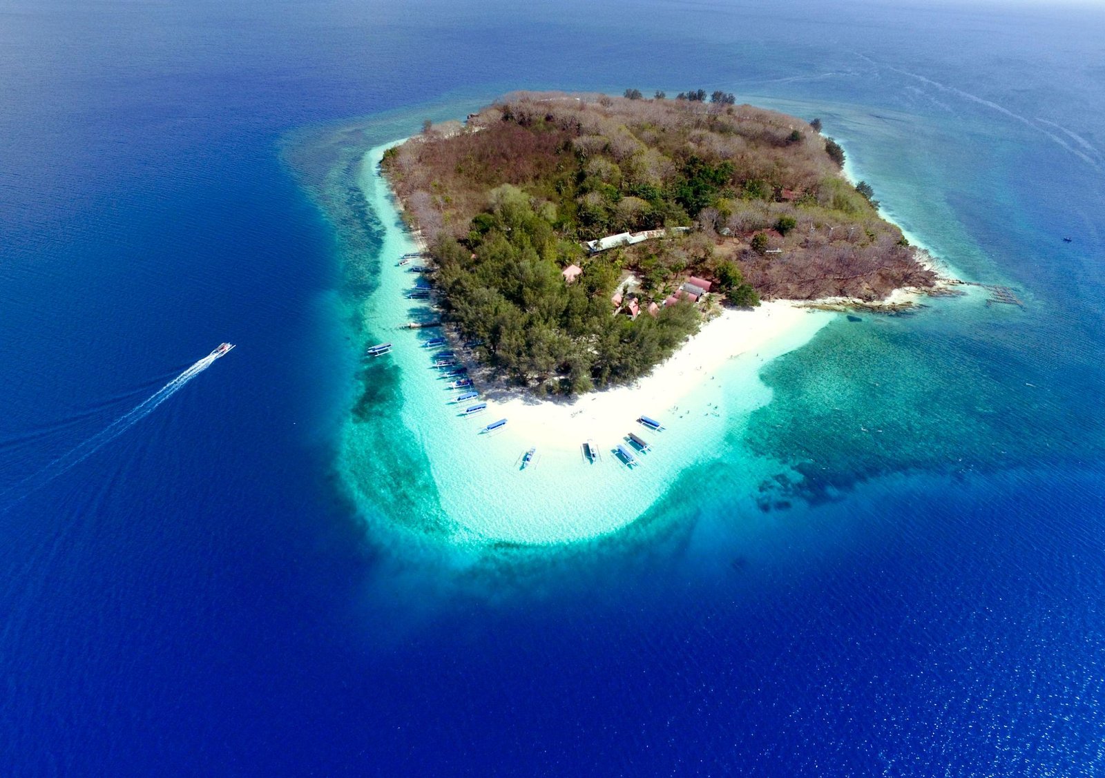 Gili Nanggu swimming
