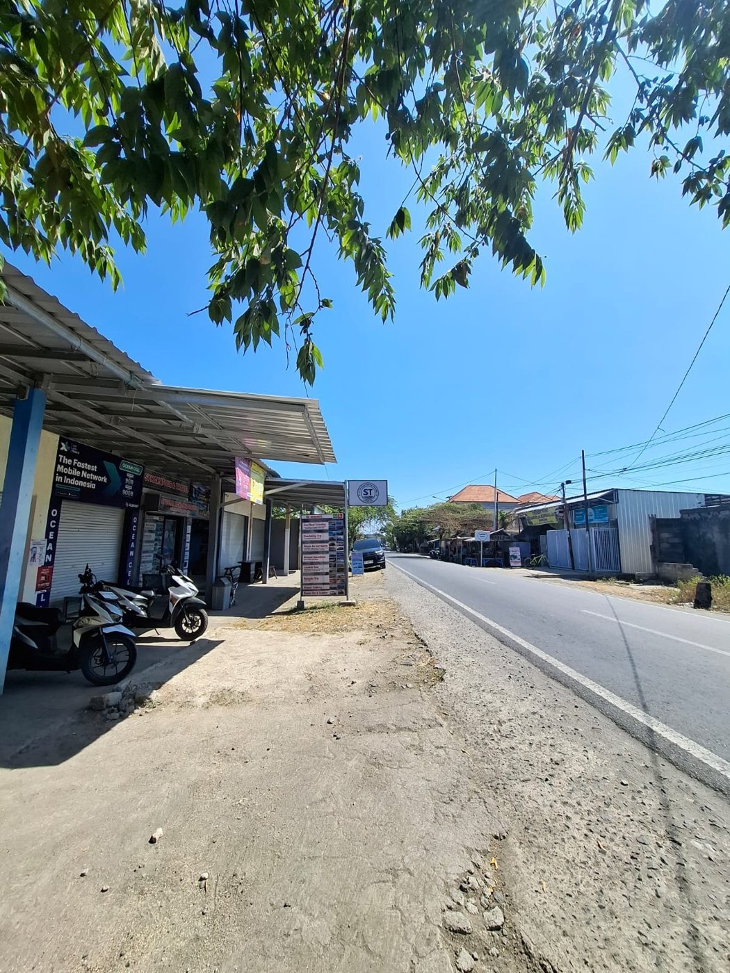 Street view near the Bangsal check-in office